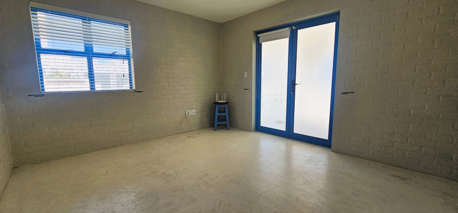 4 Bedroom Property for Sale in Paradise Beach Western Cape